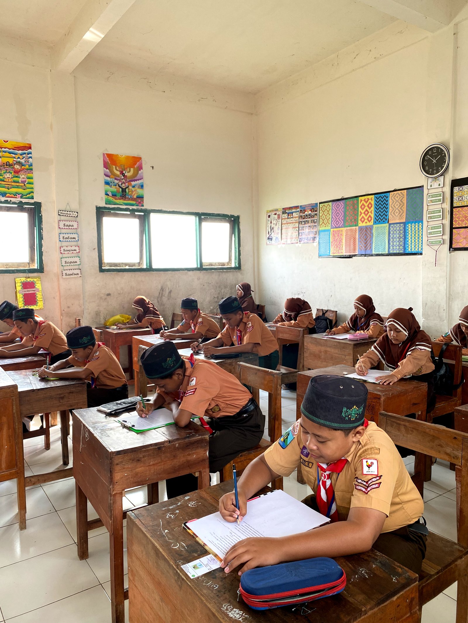 Semangat dan Disiplin Warnai Sumatif Tengah Semester Genap 2025/2026 di MI Thoriqotus Salam Somosari