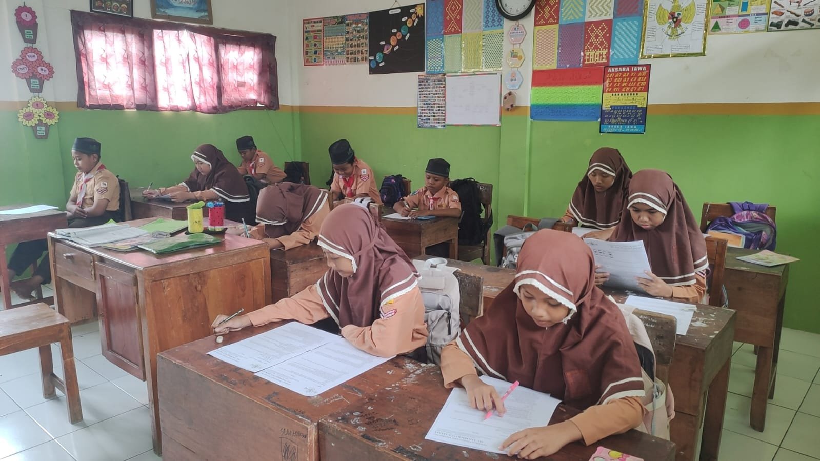 Semangat Berprestasi! MI Thoriqotus Salam Gelar Seleksi OMI Tingkat Madrasah