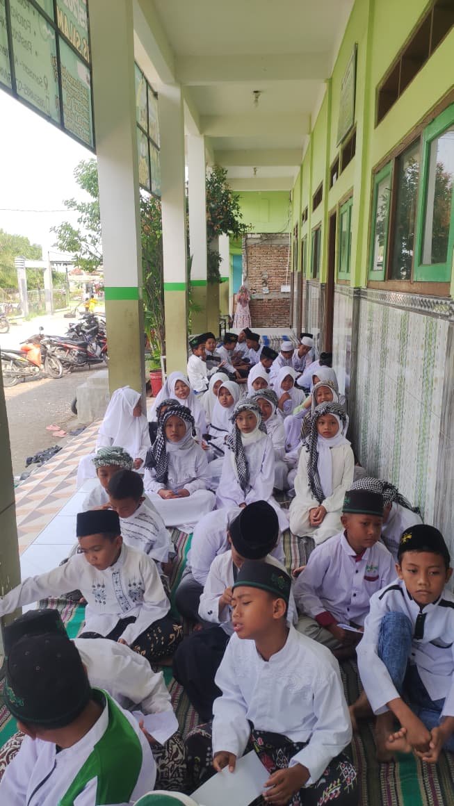 Semarak Maulid Nabi Muhammad SAW 1447 H: Meneladani Akhlak Rasul di MI Thoriqotus Salam